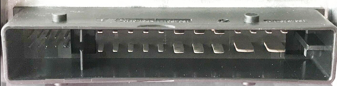 32 pin Audi Amplifier photo and diagram