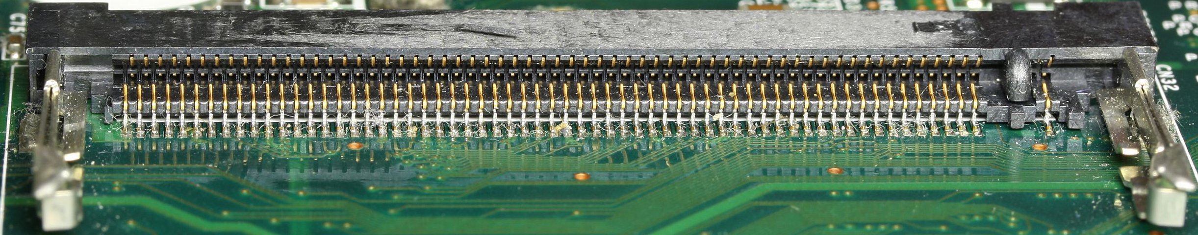 124 pin Mini-PCI Type III (Amp 1318228-1) photo and diagram